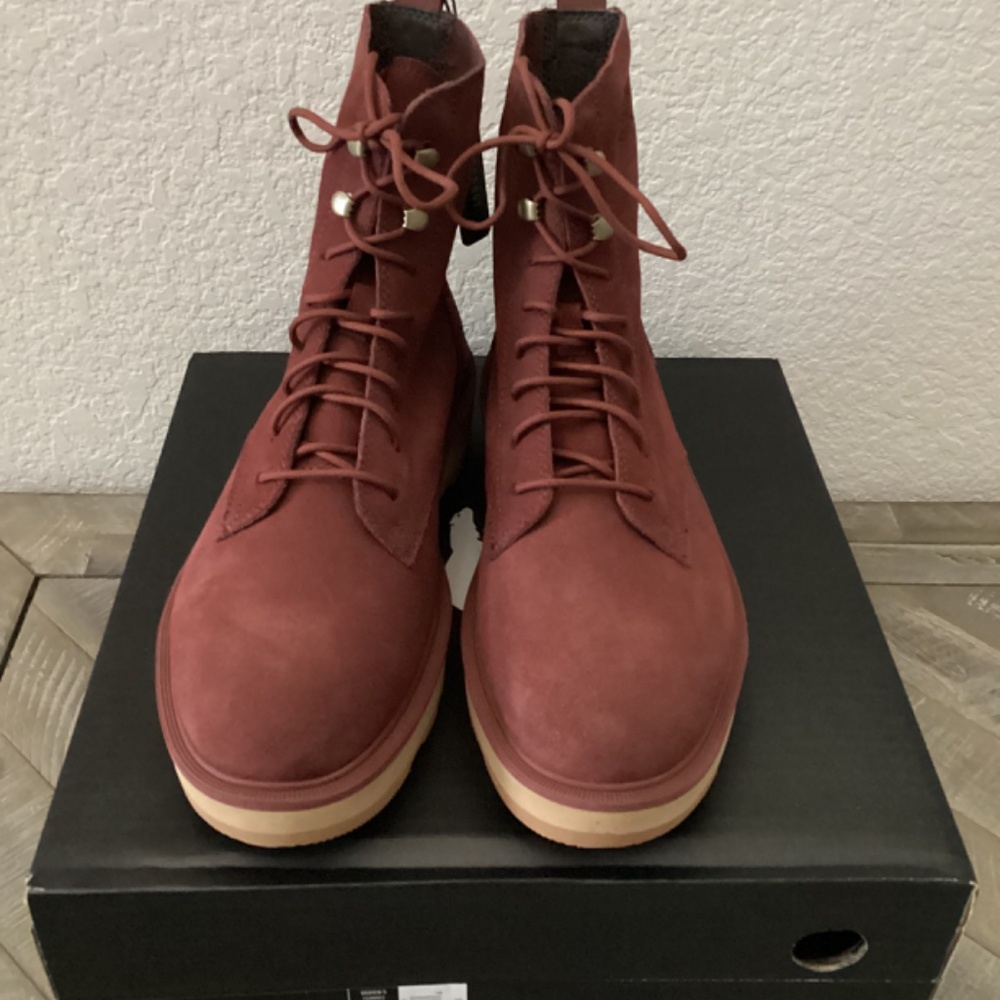 SOREL Women's Hi-Line Lace-Up Mid-Shaft Lug-Sole Booties, size 9 - Picture 4 of 8